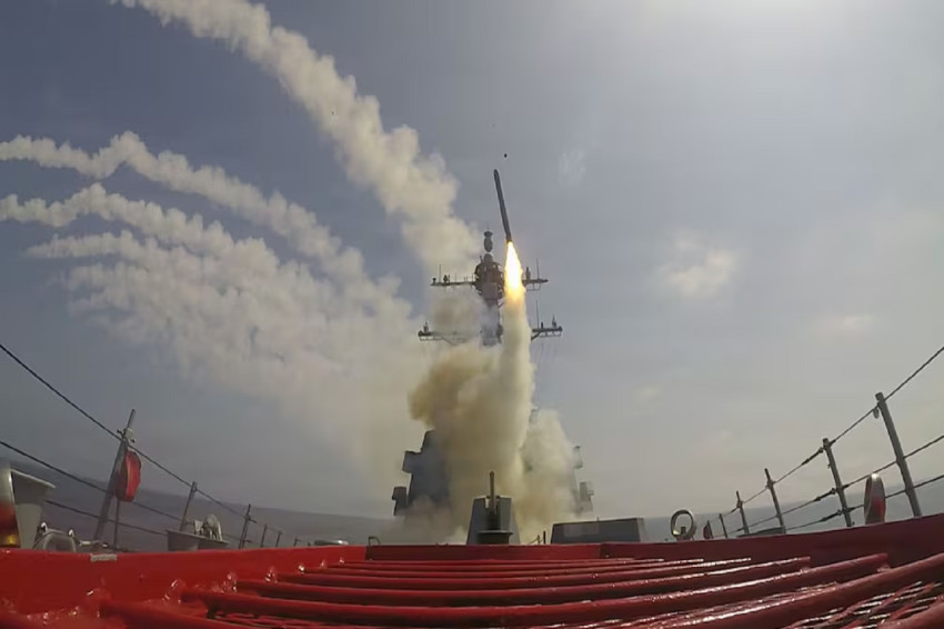 AS Ternyata Gunakan AI Grok Elon Musk untuk Tembakkan 2.000 Rudal ke Iran