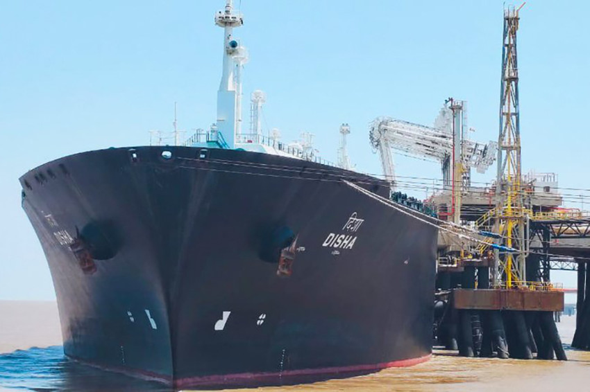 Pascadamai AS-Iran: Kapal Raksasa Ini Tembus Selat Hormuz, Krisis Energi Global Mulai Mereda?