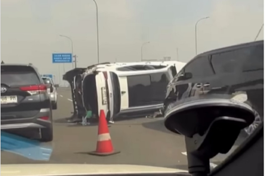 3 Kendaraan Kecelakaan di Tol Becakayu, 8 Orang Dilarikan ke Rumah Sakit
