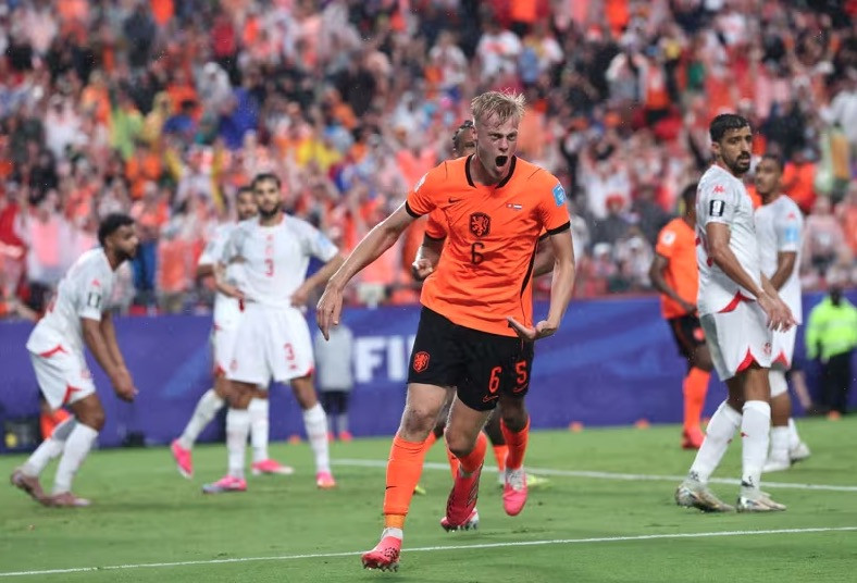 Belanda Kunci Juara Grup F usai Kalahkan Tunisia 3-1