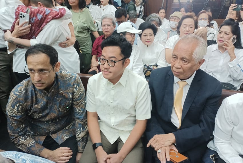 Delpedro Marhaen Hadiri Sidang Vonis Nadiem Makarim