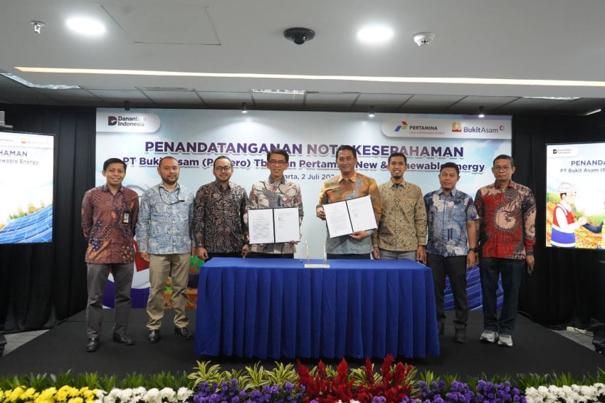 Pertamina NRE Akselerasi Pembangunan PLTS di Lahan Pascatambang PTBA