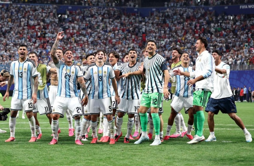 https://pict.sindonews.com/dyn/850/pena/news/2026/07/10/11/1726845/format-baru-fifa-bikin-jalan-argentina-lebih-mulus-di-piala-dunia-2026-fqc.jpg