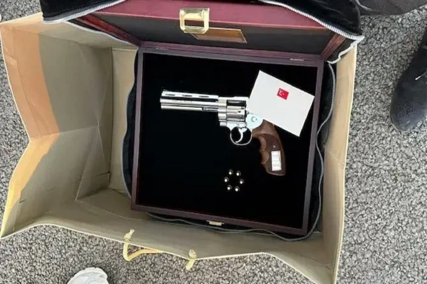 Hadiah Erdogan untuk Para Pemimpin NATO: Pistol dengan Peluru