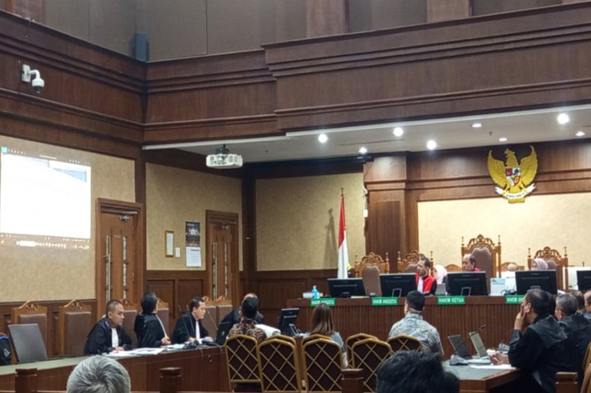 Aspri John Field Ungkap Dibekali Kartu Kredit untuk Entertain Pejabat Bea Cukai