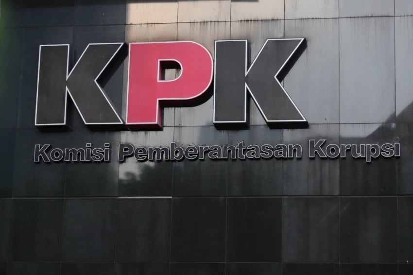 KPK Geledah Rumah Anggota BPK Bobby Rizaldi