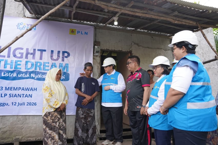 PLN Hadirkan Listrik Gratis bagi Masyarakat Kurang Mampu di Siantan