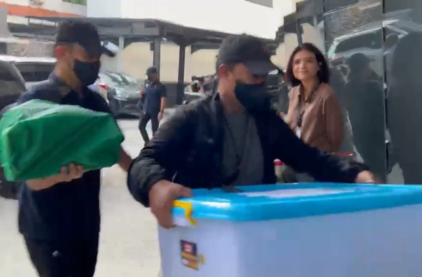 Jelang Pelimpahan Don Ritto, Penyidik Polri Bawa Boks ke Kejagung