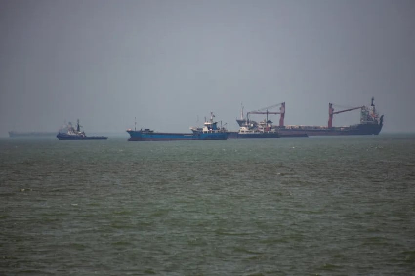 Iran Kritik Oman soal Pengumuman Koridor Pelayaran Selatan di Selat Hormuz