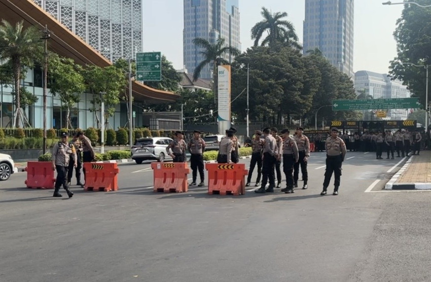Ada Demo Mahasiswa di Jalan Medan Merdeka Selatan, Arus Lalin Dialihkan
