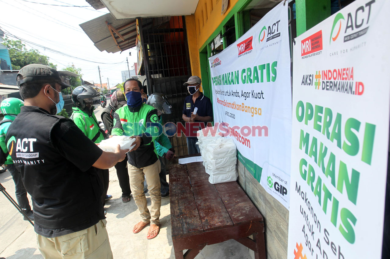 Operasi Makan Gratis...