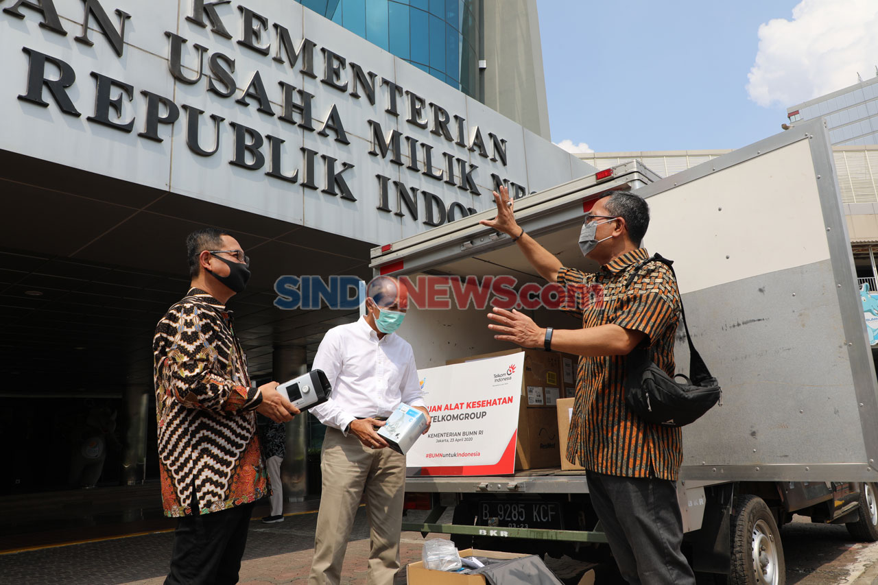 TelkomGroup Serahkan...