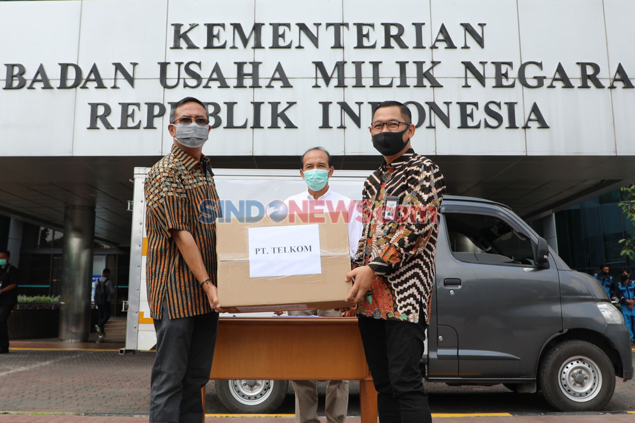TelkomGroup Serahkan...