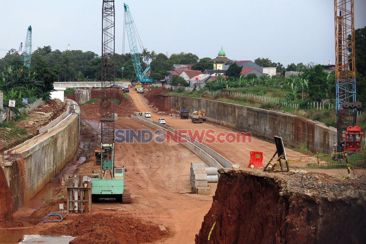 Pembangunan Jalan Tol...