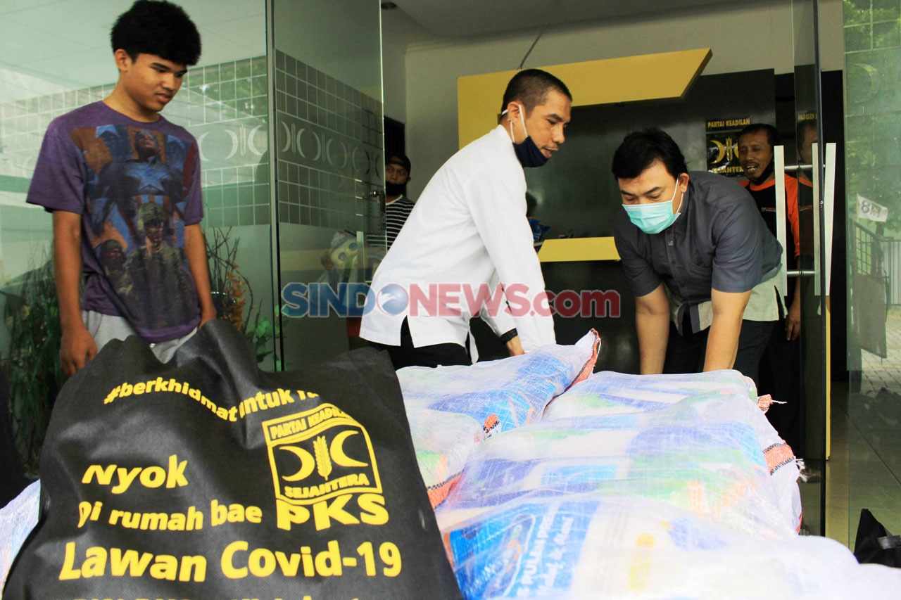 PKS DKI Jakarta Berikan...