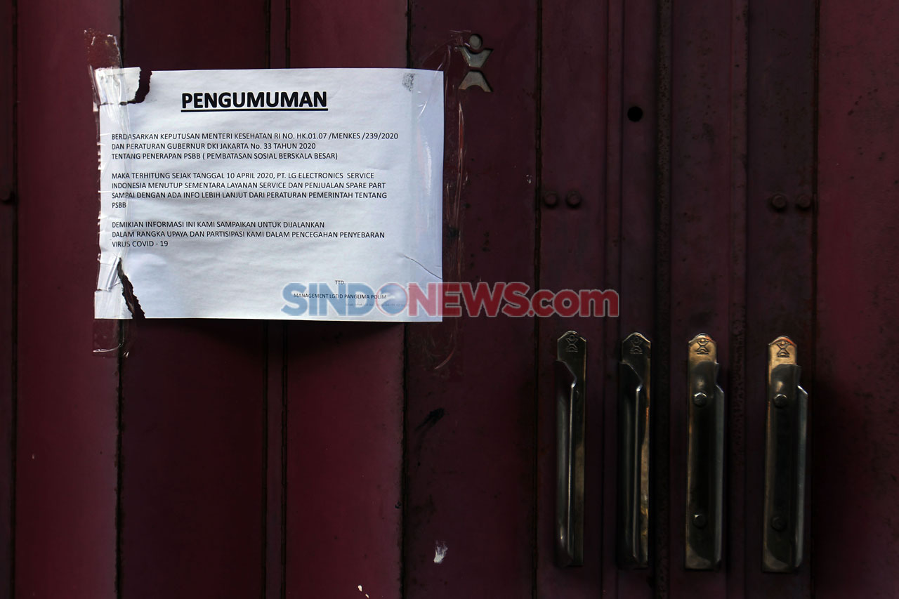 PSBB Diperpanjang, Pertokoan...