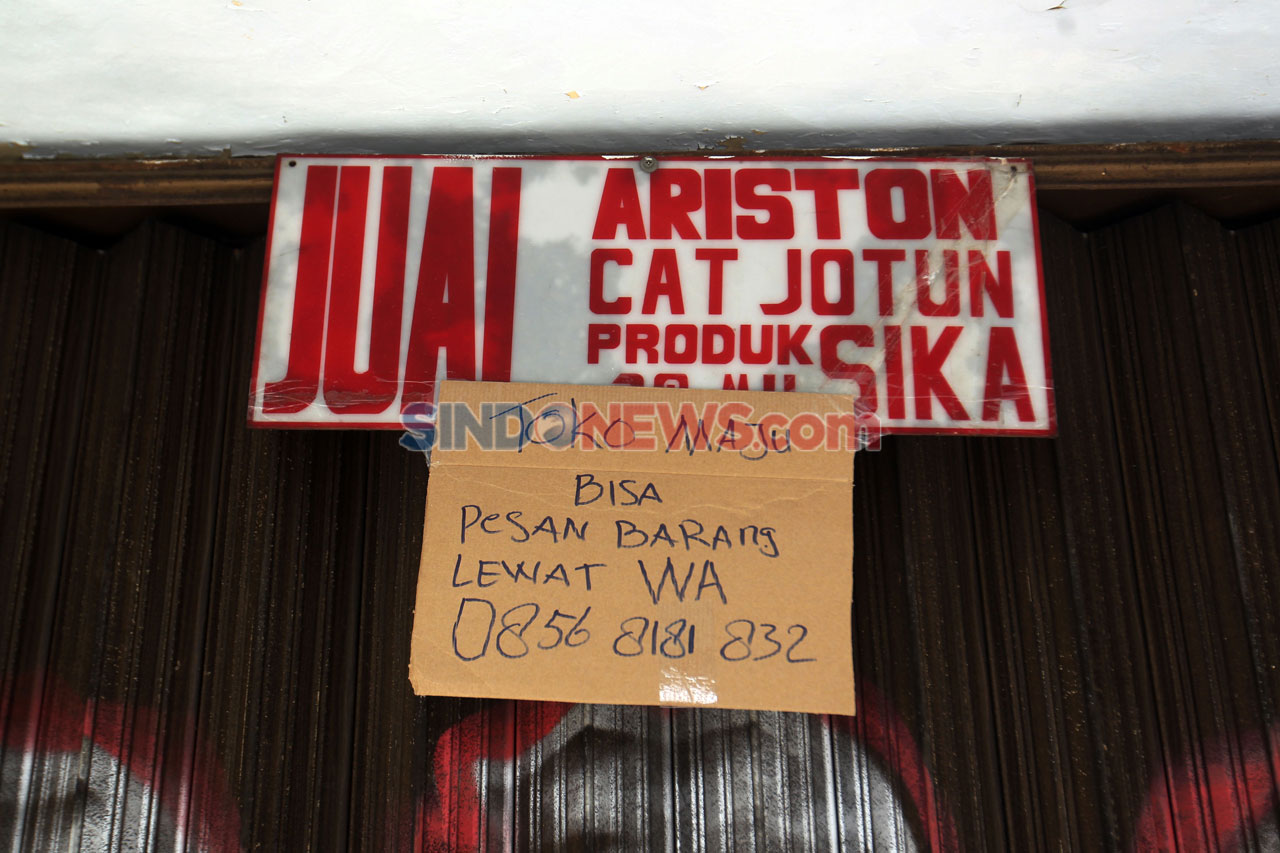PSBB Diperpanjang, Pertokoan...