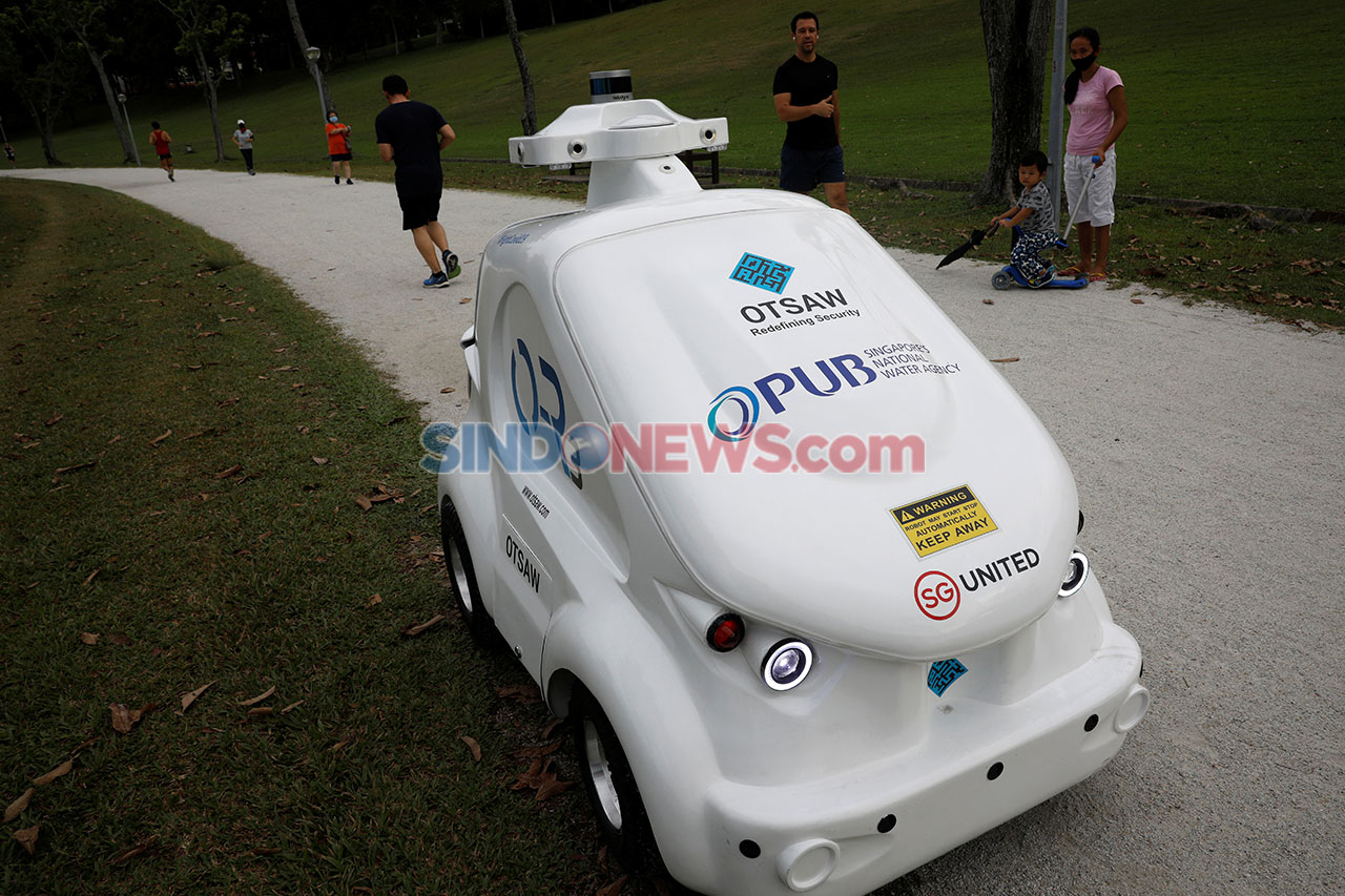 Singapura Gunakan Robot...