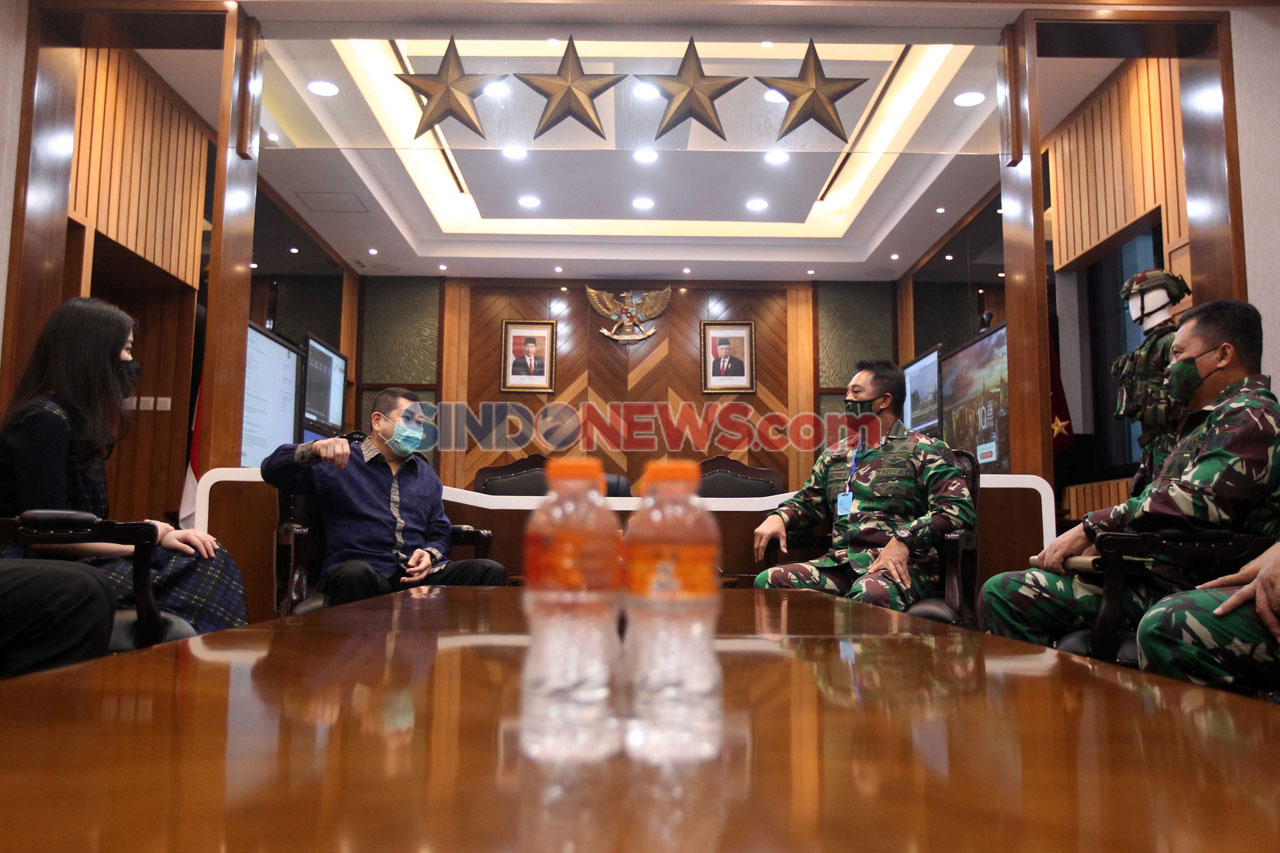 MNC Peduli Serahkan...