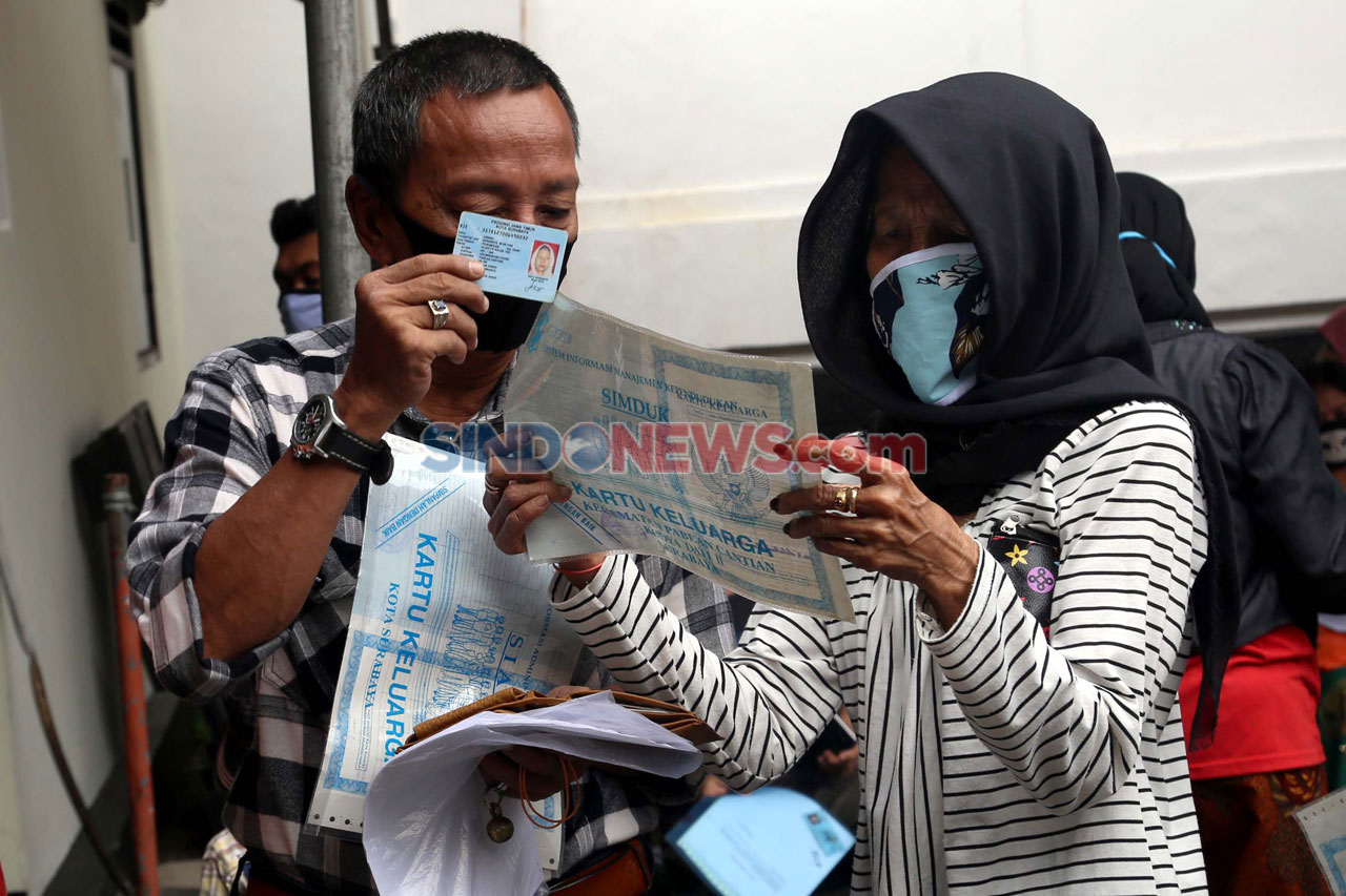 Bansos Tunai Mulai Disalurkan...