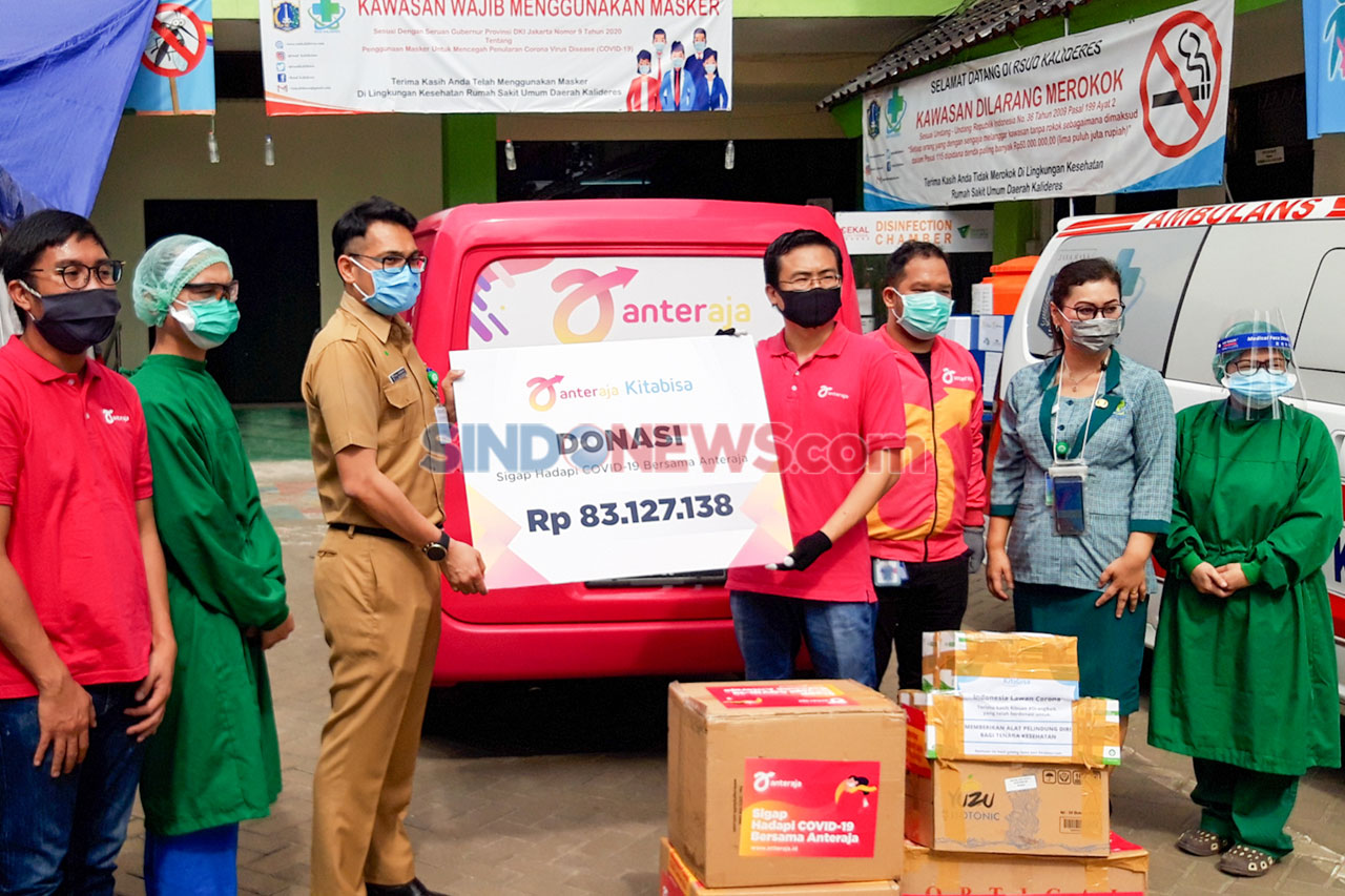 Anteraja Serahkan Bantuan...