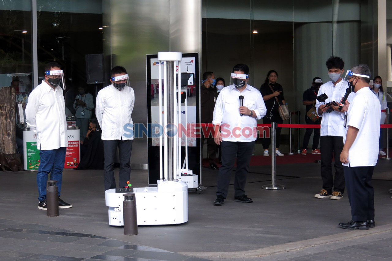 Menteri BUMN Bagikan...