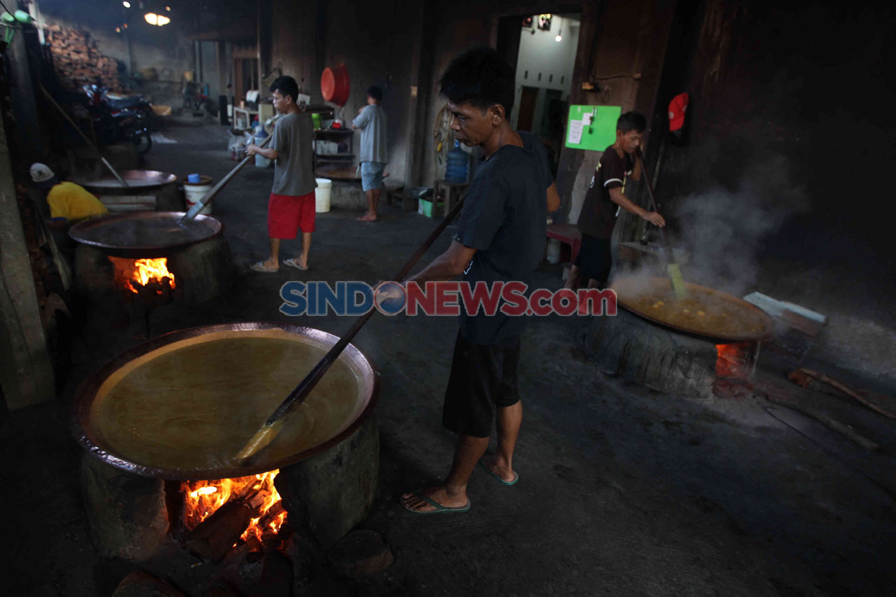 Di Tengah Pandemi Covid-19,...