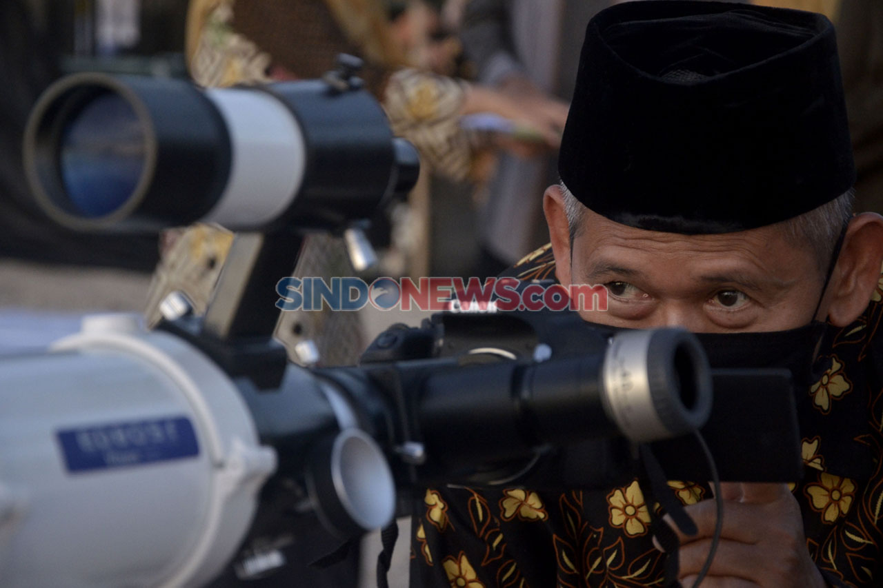 Pengamatan Hilal dari...