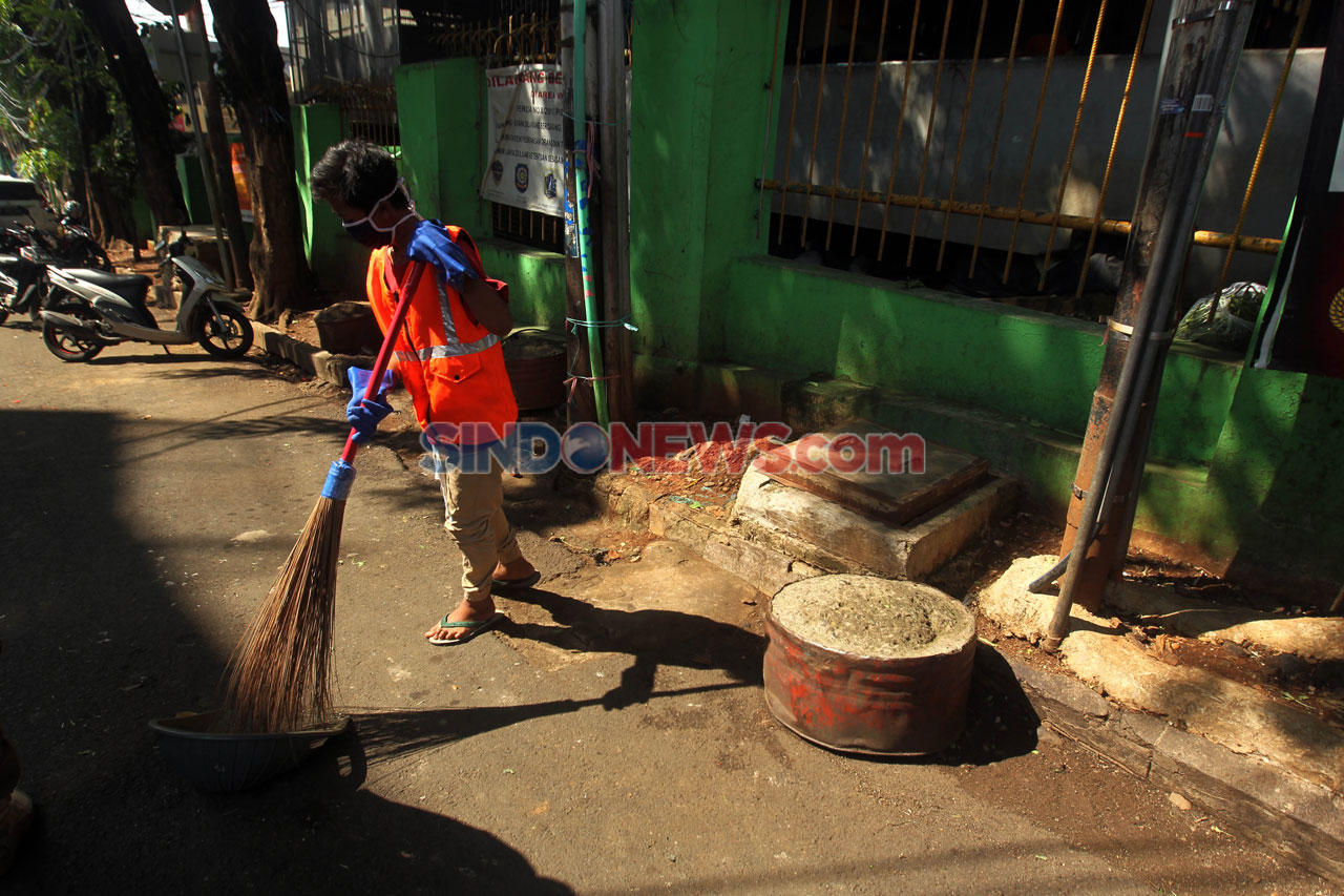 Pelanggar PSBB di Pasar...