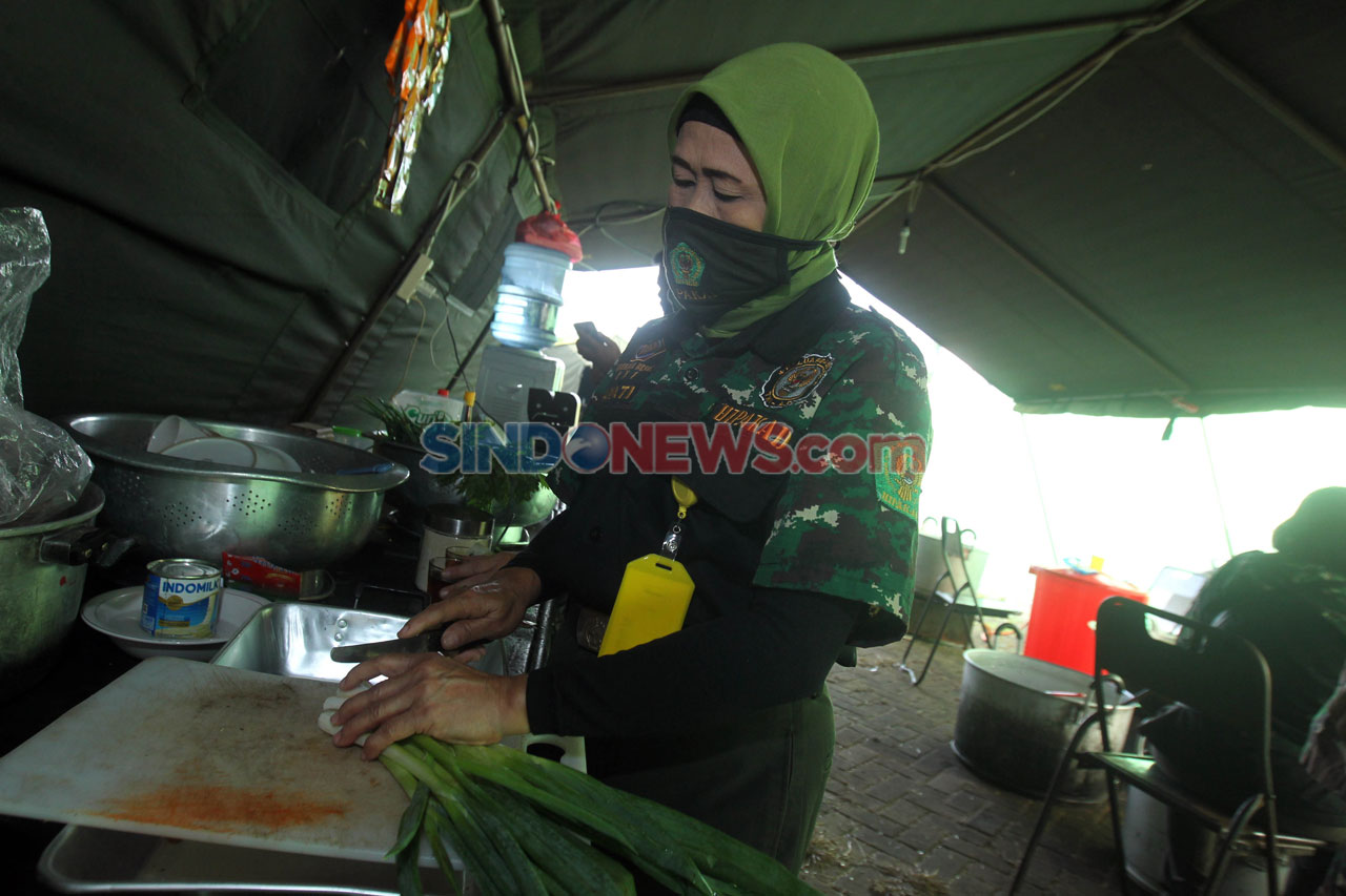 Dapur Umum Kodim 0503/JB...
