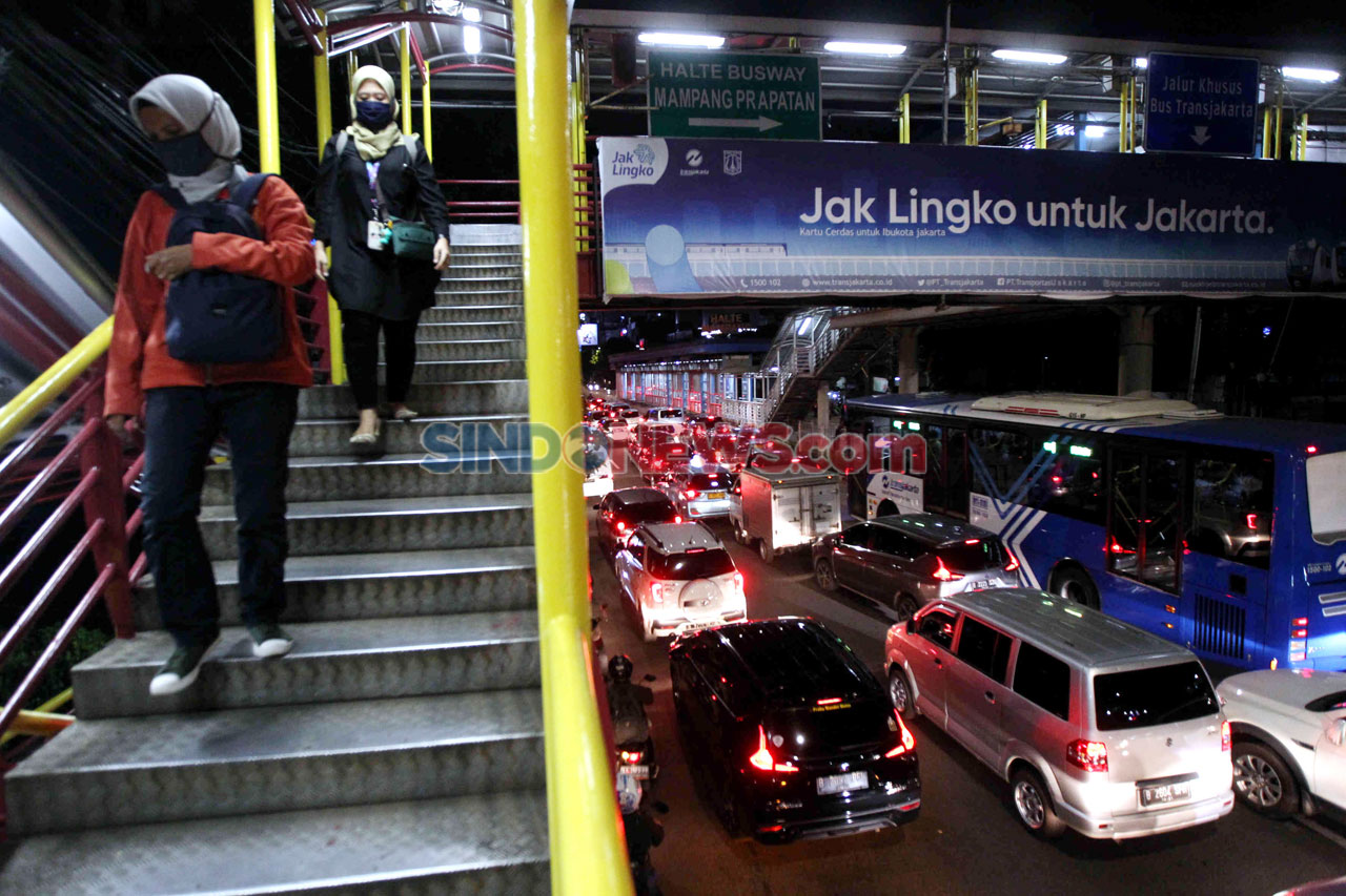Jelang Berakhirnya PSBB,...