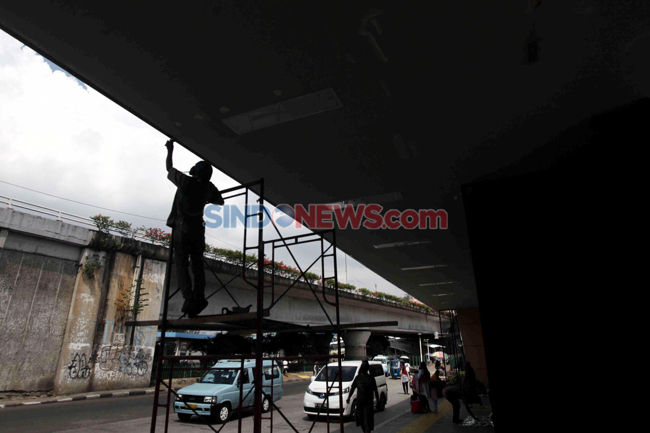 Stasiun Tanah Abang...