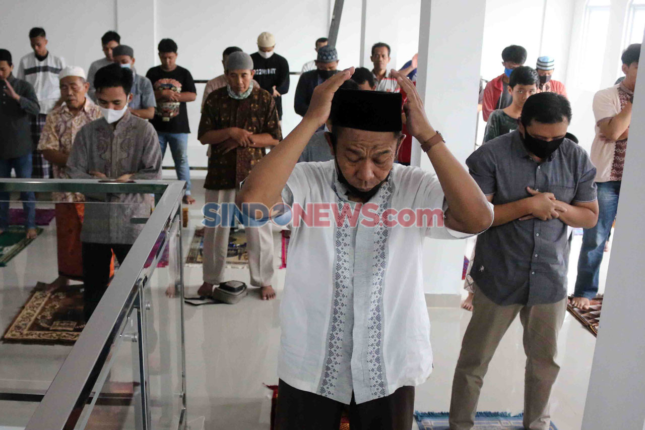 Kenakan Masker dan Berjarak,...