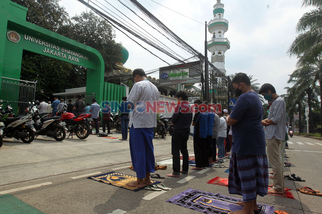 Kembali Dibuka, Saf...