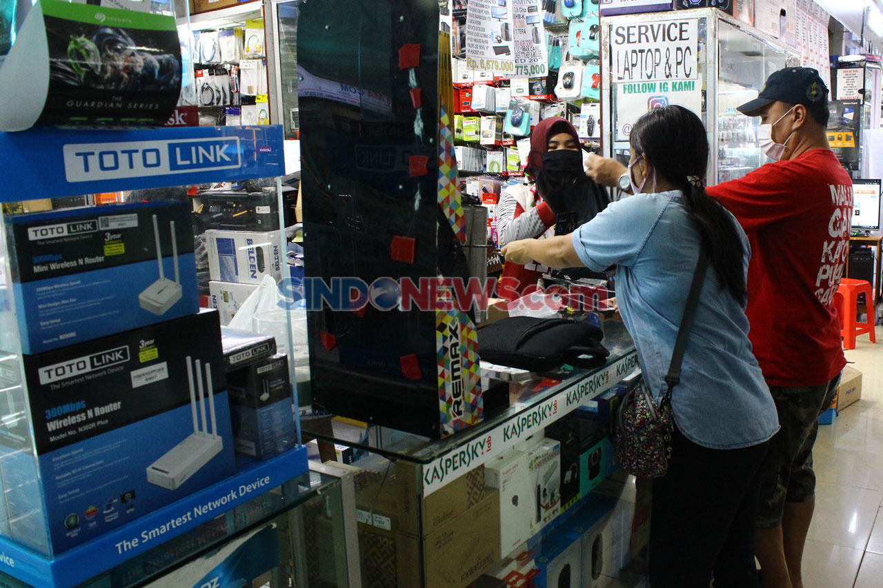 Pasar Barang Elektronik...