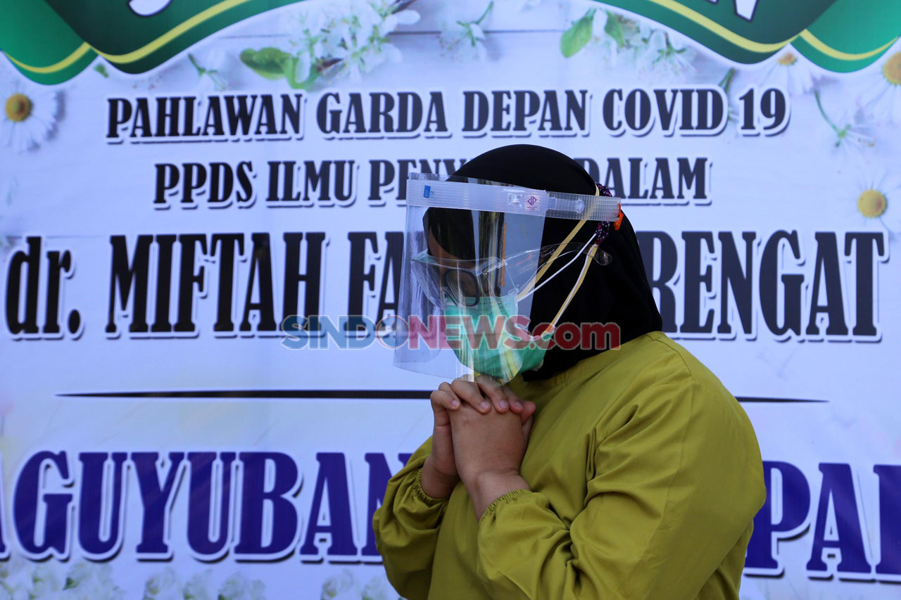 Dokter di Surabaya Meninggal...