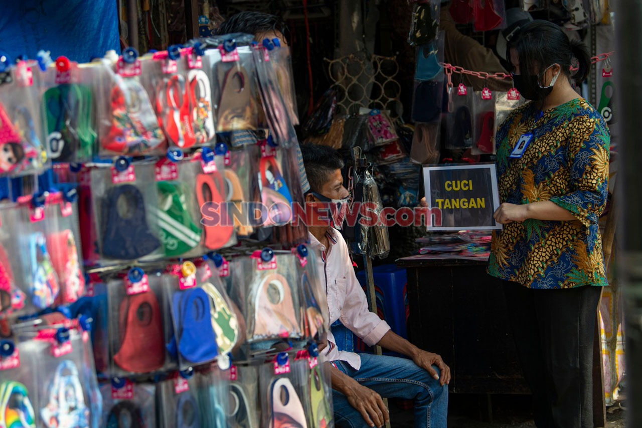 Pengelola Pasar Jatinegara...