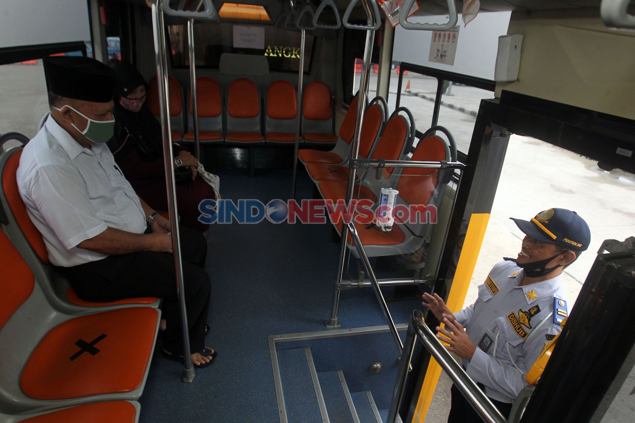 Bus Gratis Pemprov DKI...