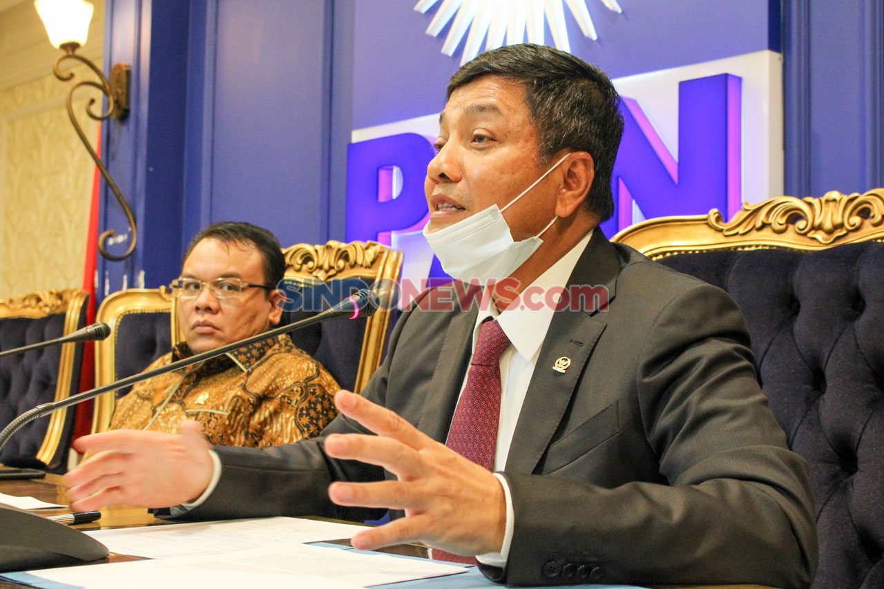Fraksi PAN Berikan Pandangan...