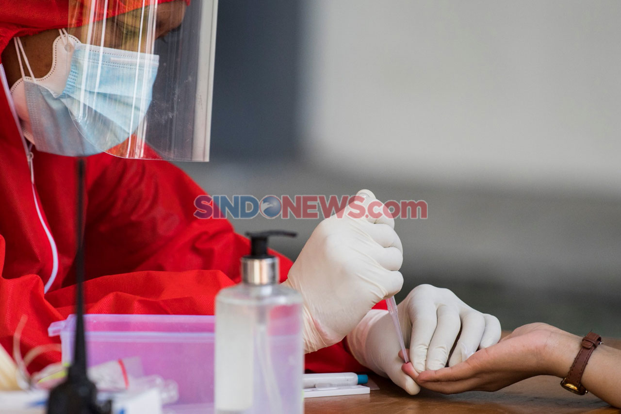 Itenas Gelar Rapid Test...