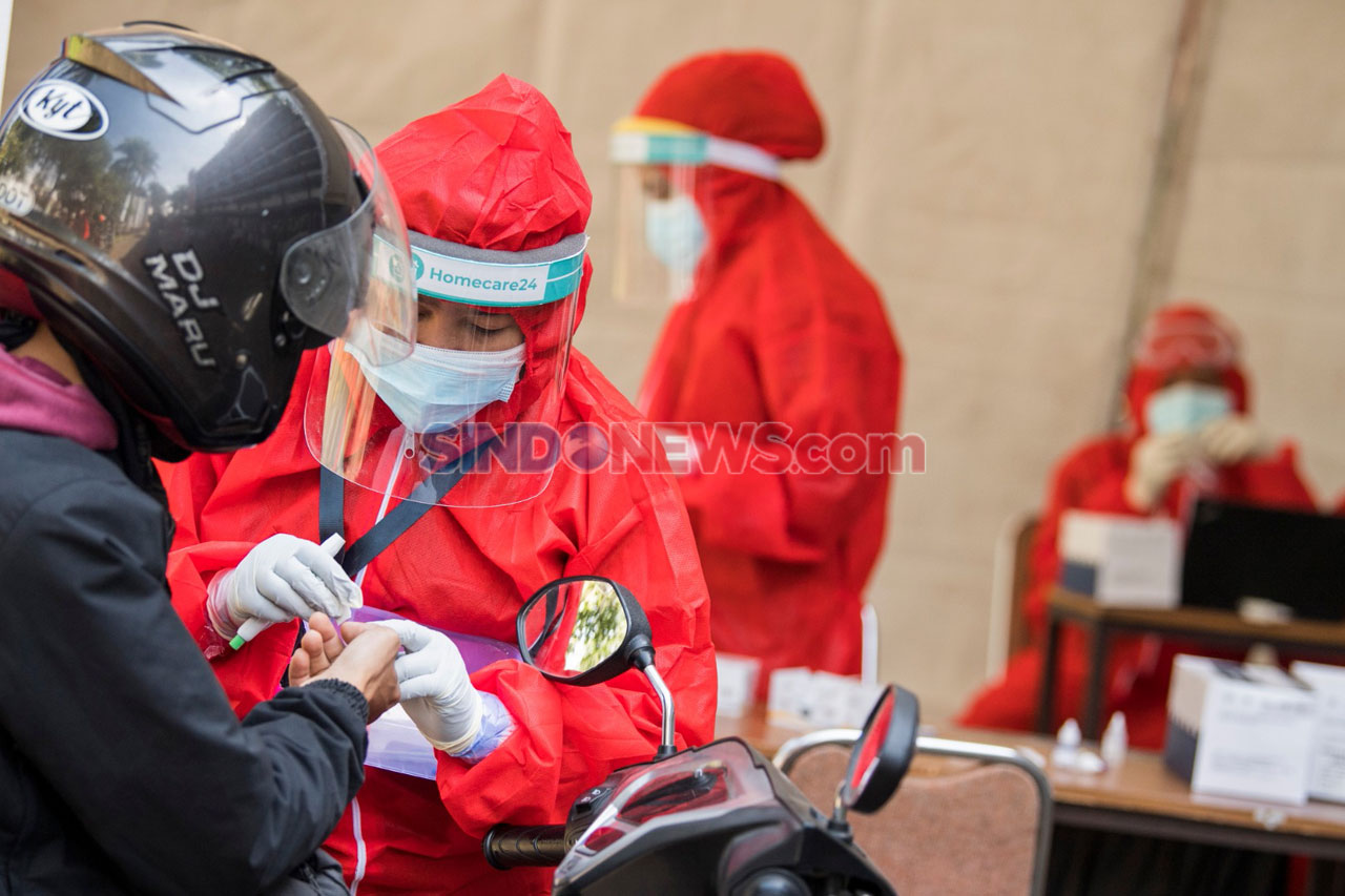 Itenas Gelar Rapid Test...