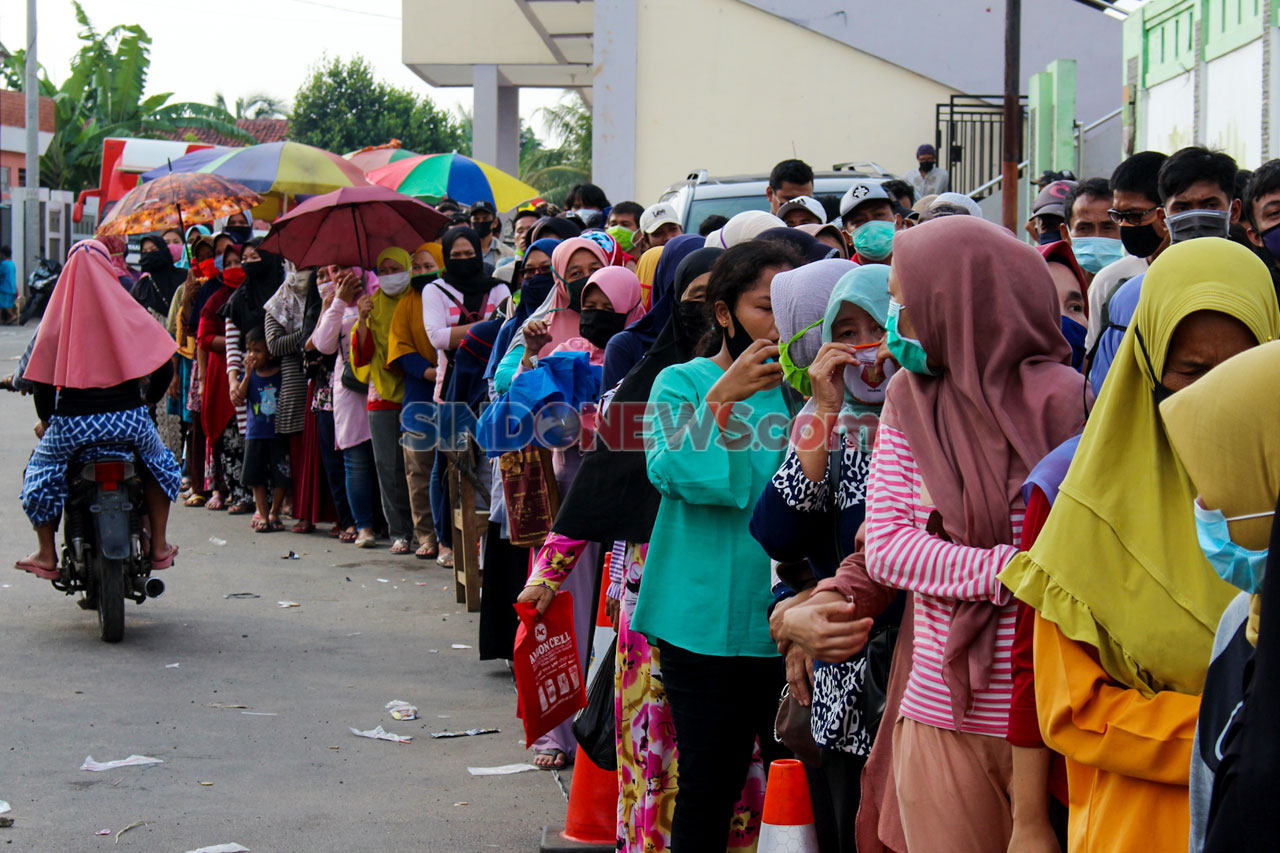 Ratusan Warga Jayanti...