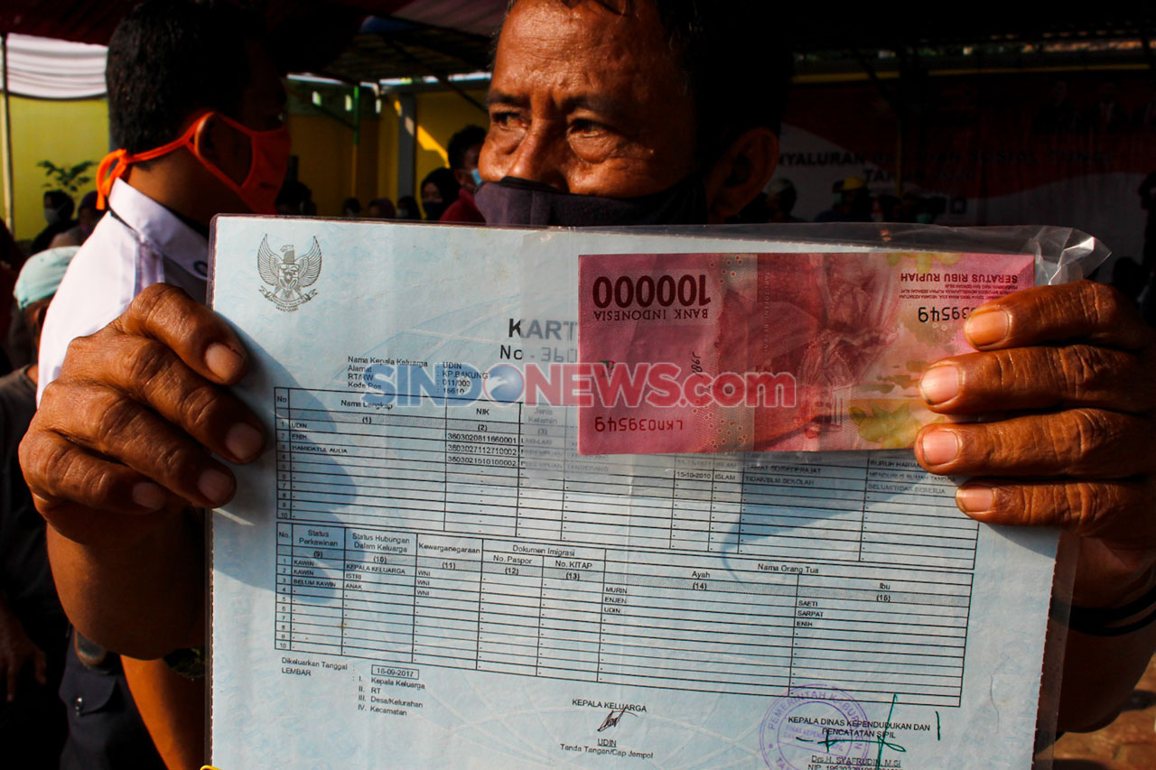 Ratusan Warga Jayanti...