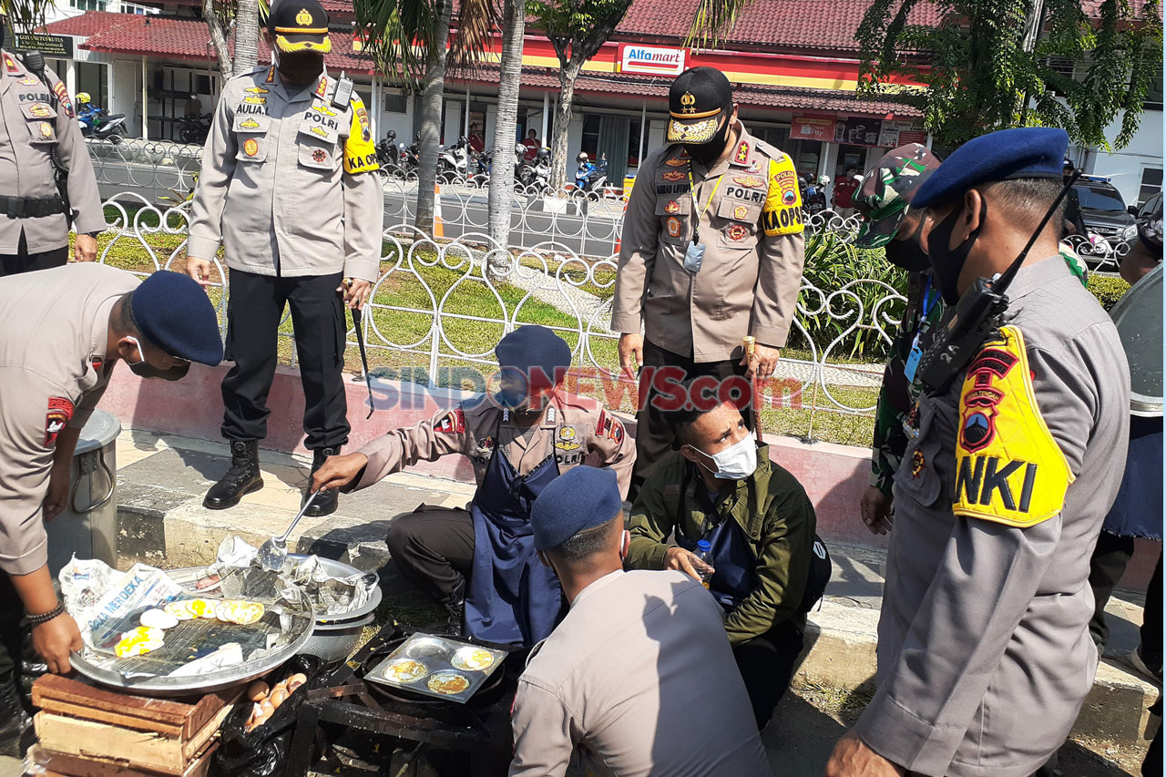 Dapur Lapangan Polrestabes...