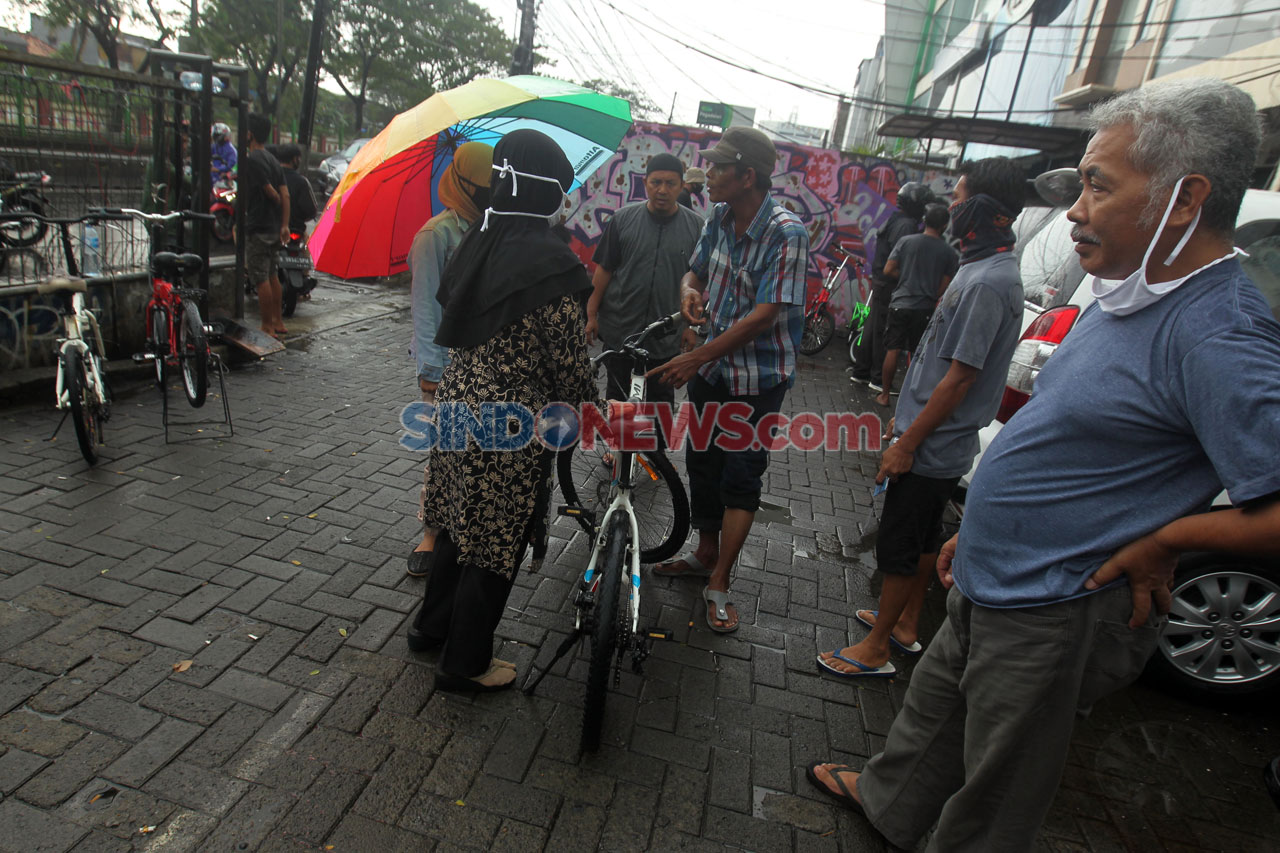 Pandemi COVID-19, Penjual...