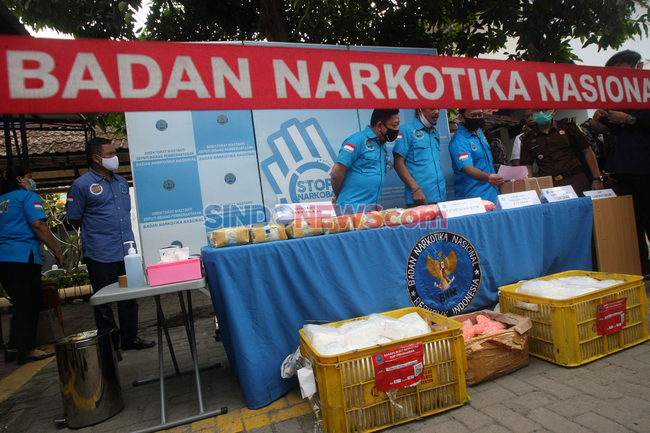BNN Musnahkan Barang...