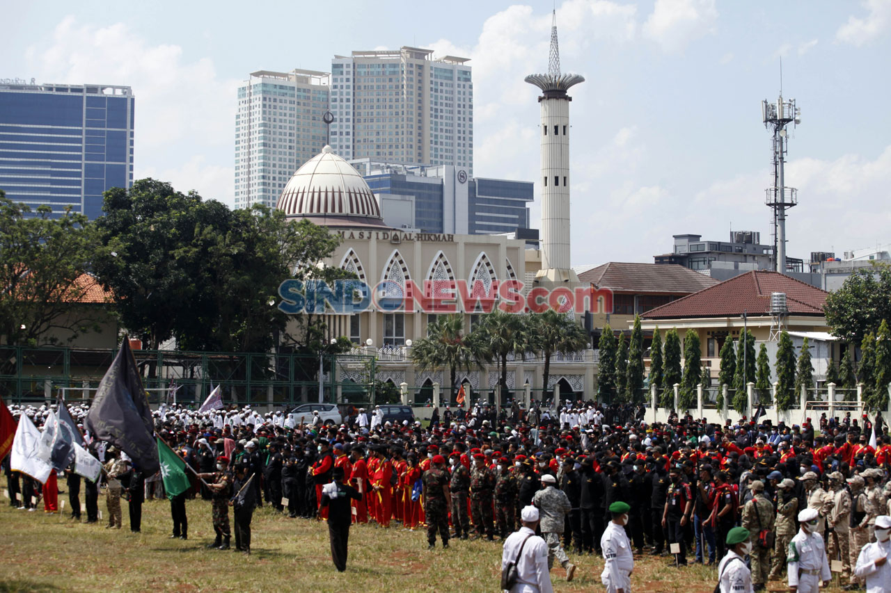 Ribuan Peserta Hadiri...