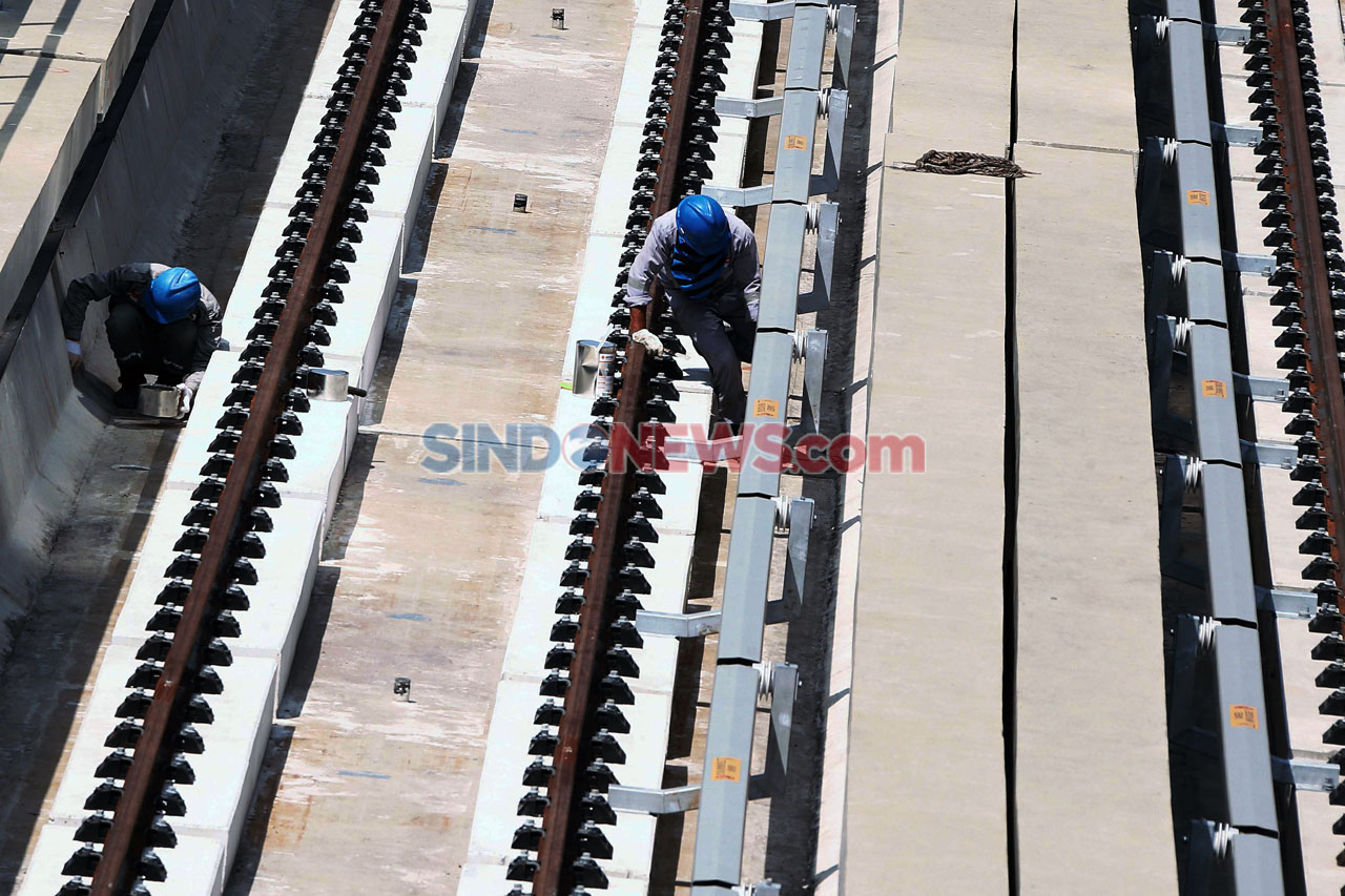 Proyek LRT Jabodebek...