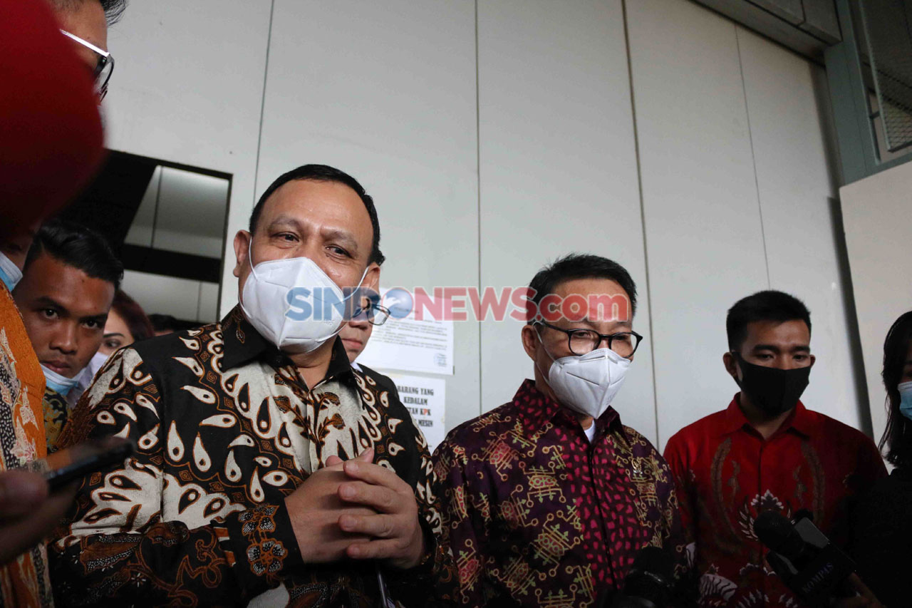 Usai Rapat Tertutup,...