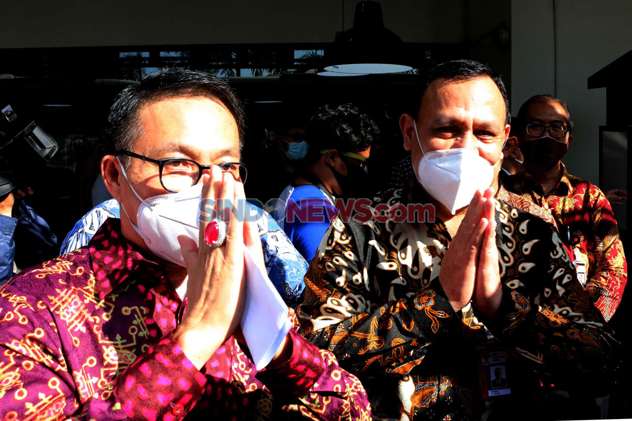 Usai Rapat Tertutup,...